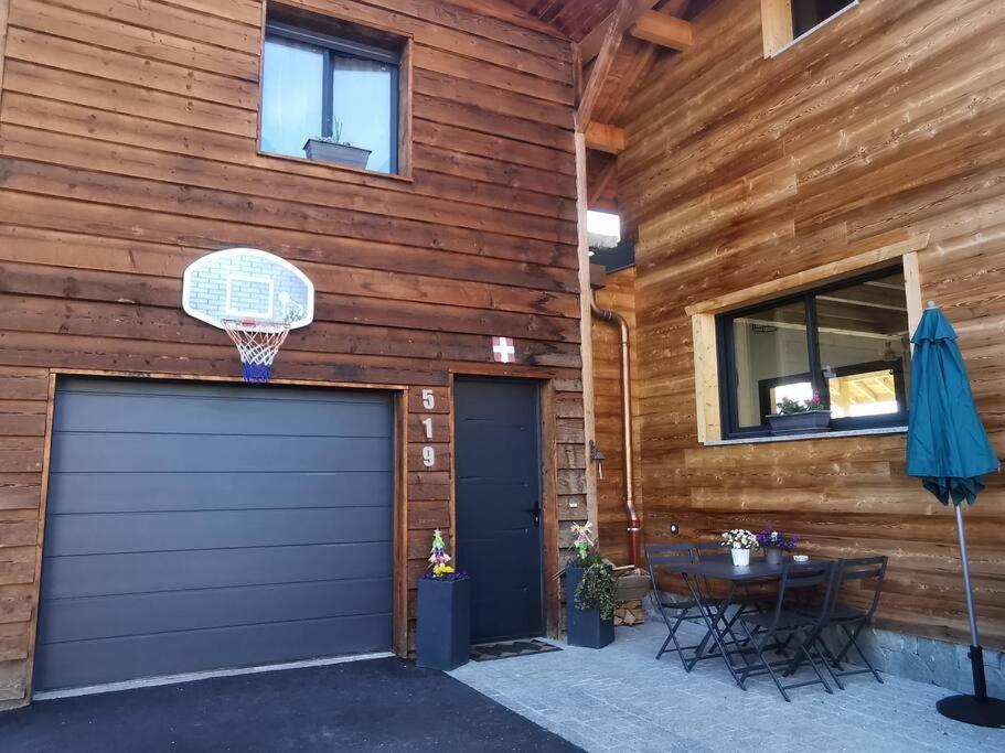 Appartement Vue Sur Le Golf Et Le Lac Leman Publier Bagian luar foto